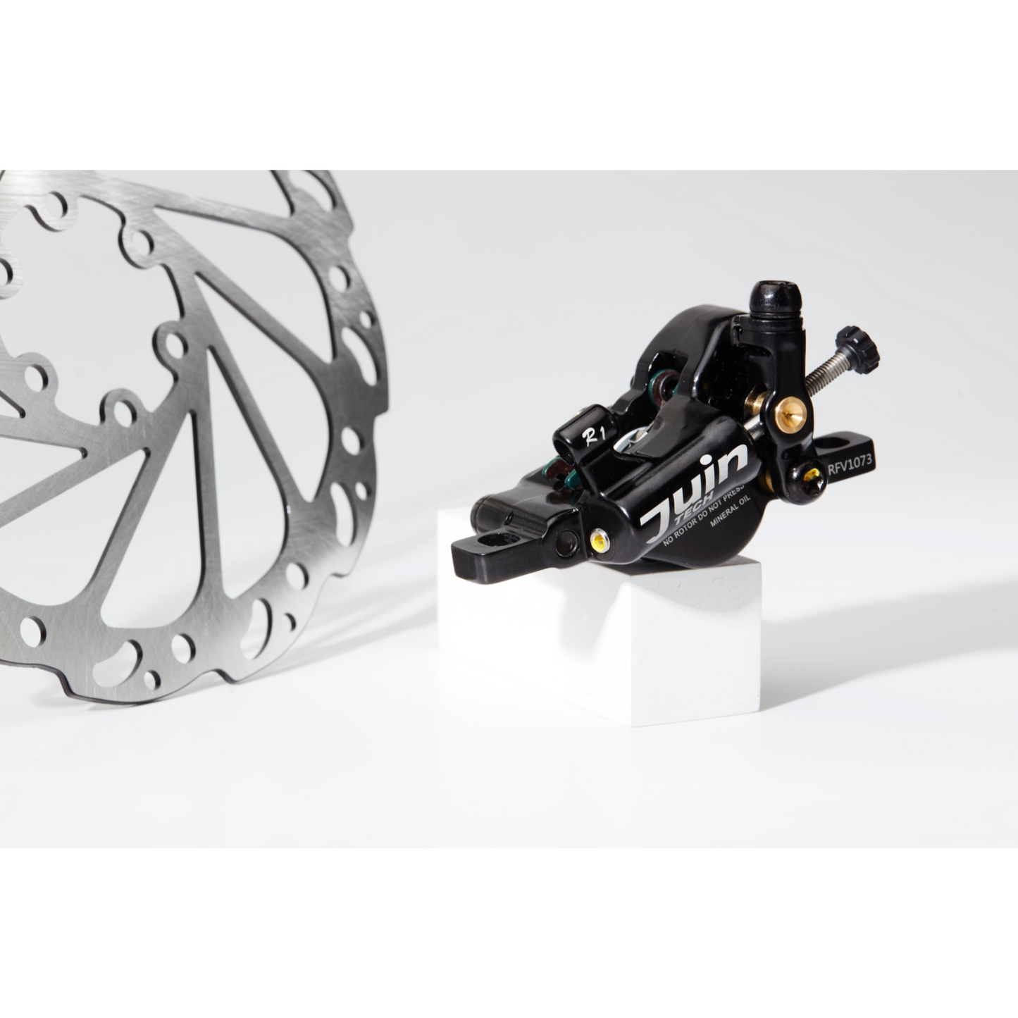 JuinTECH - "R1" Hybrid Hydraulic Disc Brake 整合式油壓碟煞