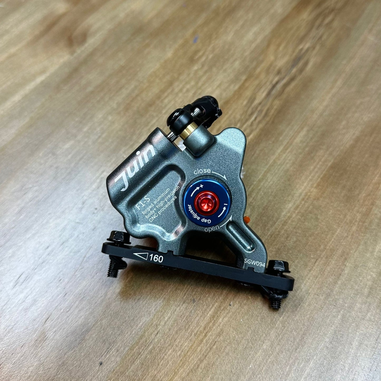 JuinTECH - "F1-S" Hybrid Hydraulic Disc Brake 整合式油壓碟煞